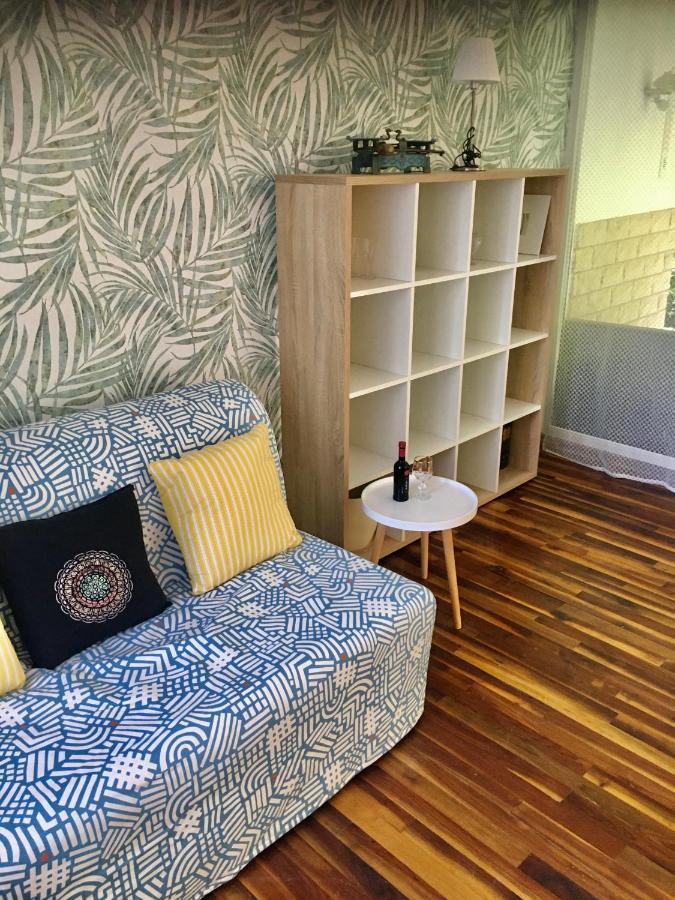 Romantic Two Bedroom Apartments In The Hills Of Budapest With Private Parking Exteriör bild