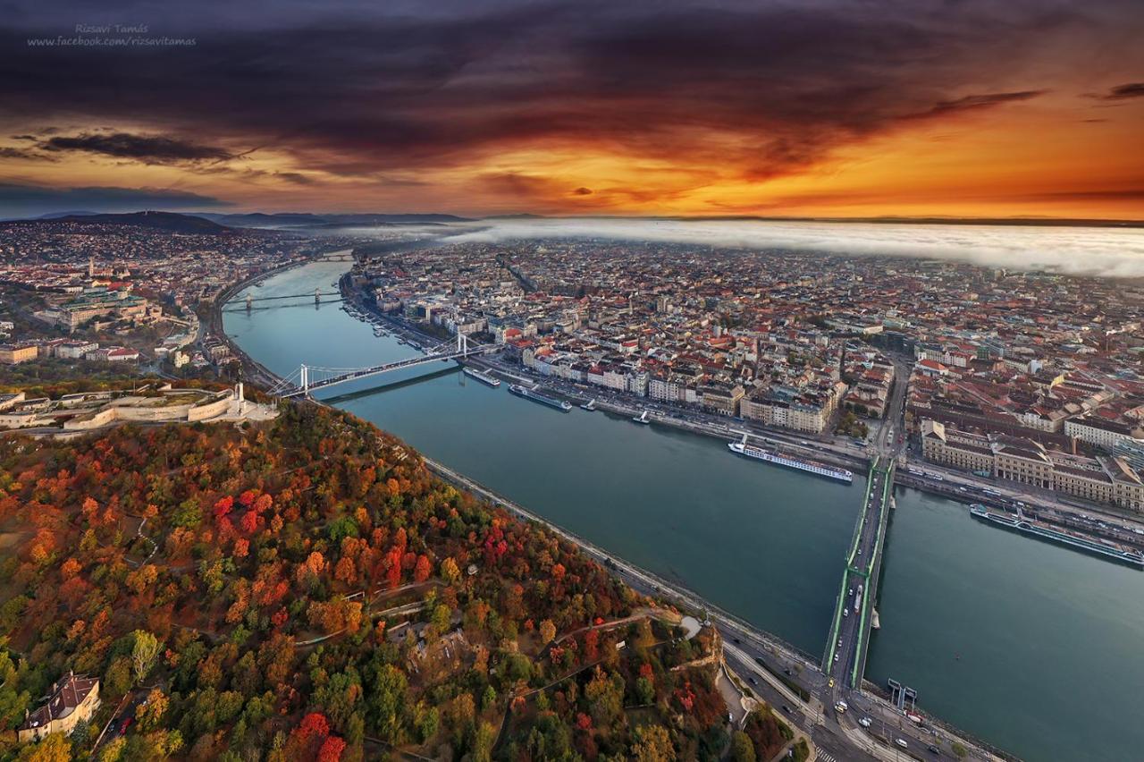 Romantic Two Bedroom Apartments In The Hills Of Budapest With Private Parking Exteriör bild