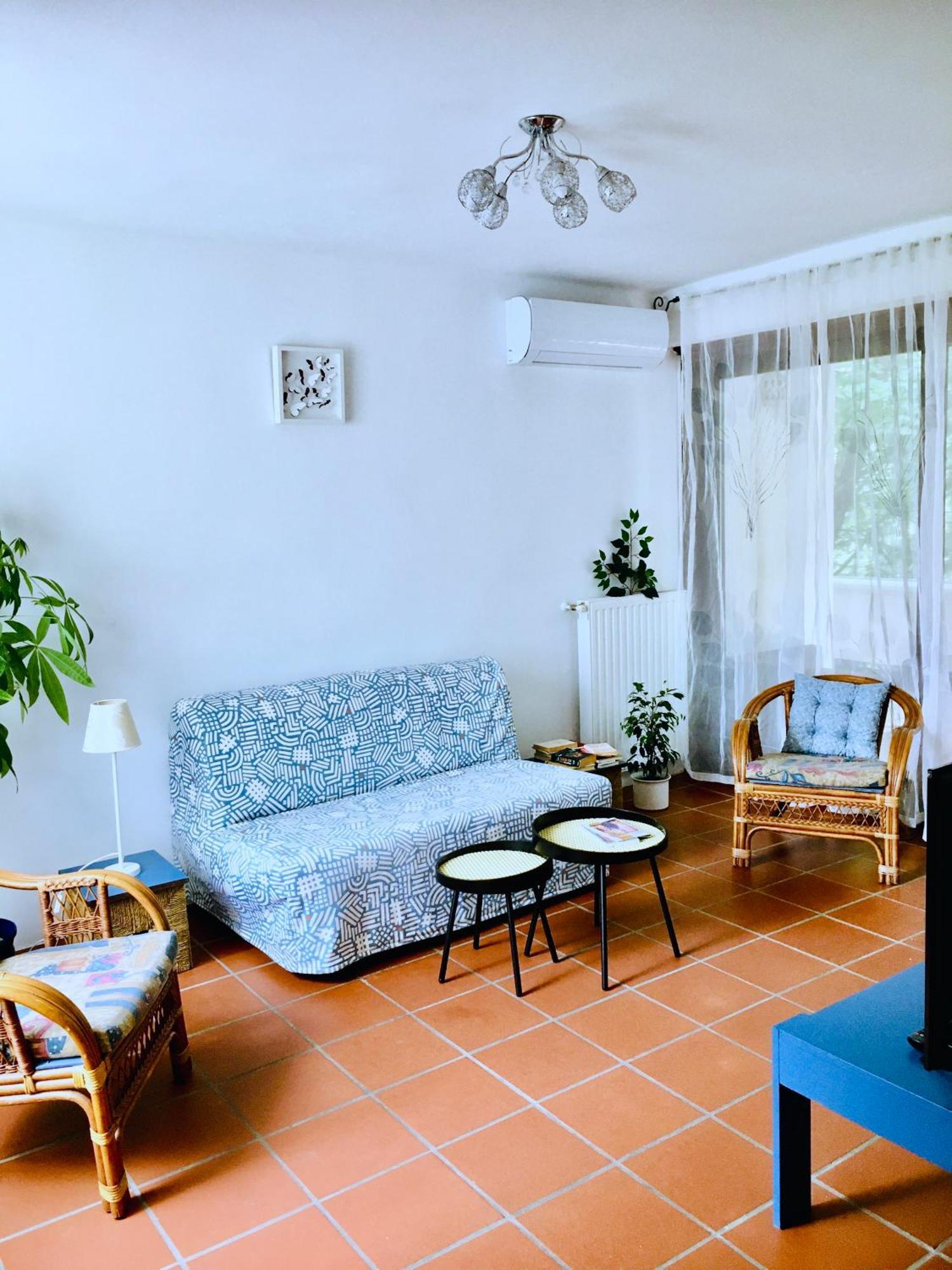 Romantic Two Bedroom Apartments In The Hills Of Budapest With Private Parking Exteriör bild